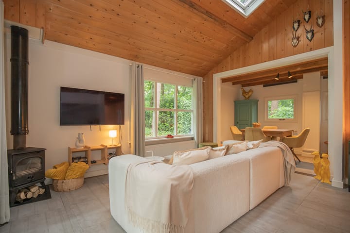 Photo 2 of Laan van Laag Kanje 13-R1