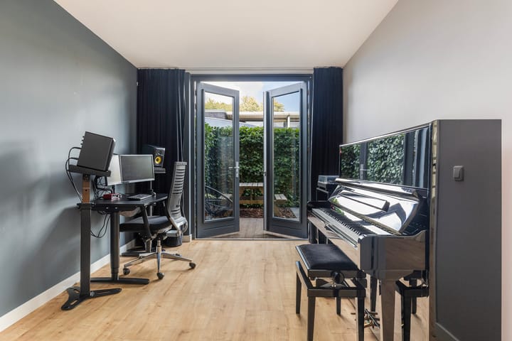 Foto 6 van Alberdingk Thijmstraat 11