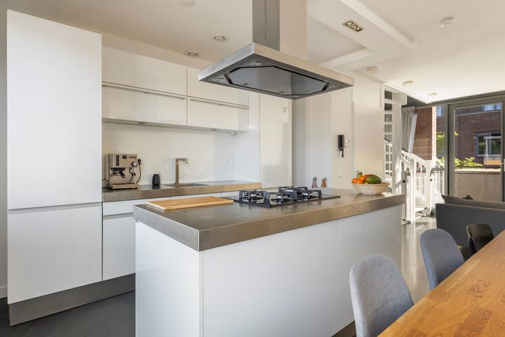 Foto 26 van Alberdingk Thijmstraat 11