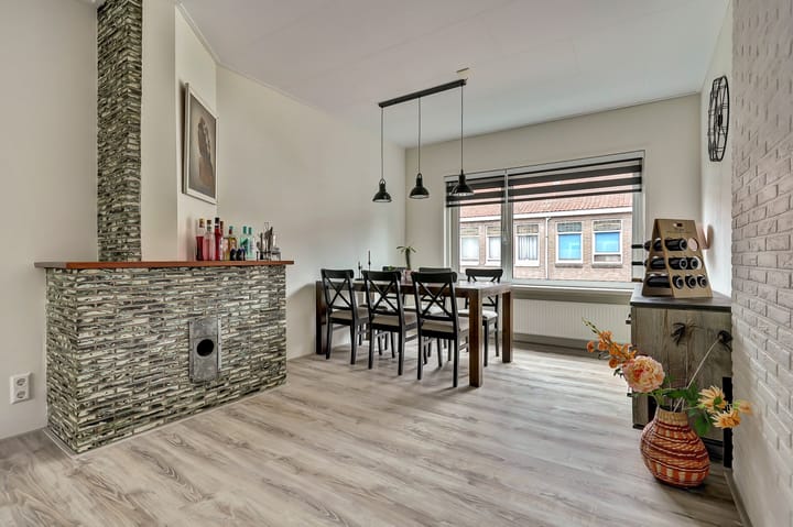 Foto 4 van Camphuijzenstraat 8