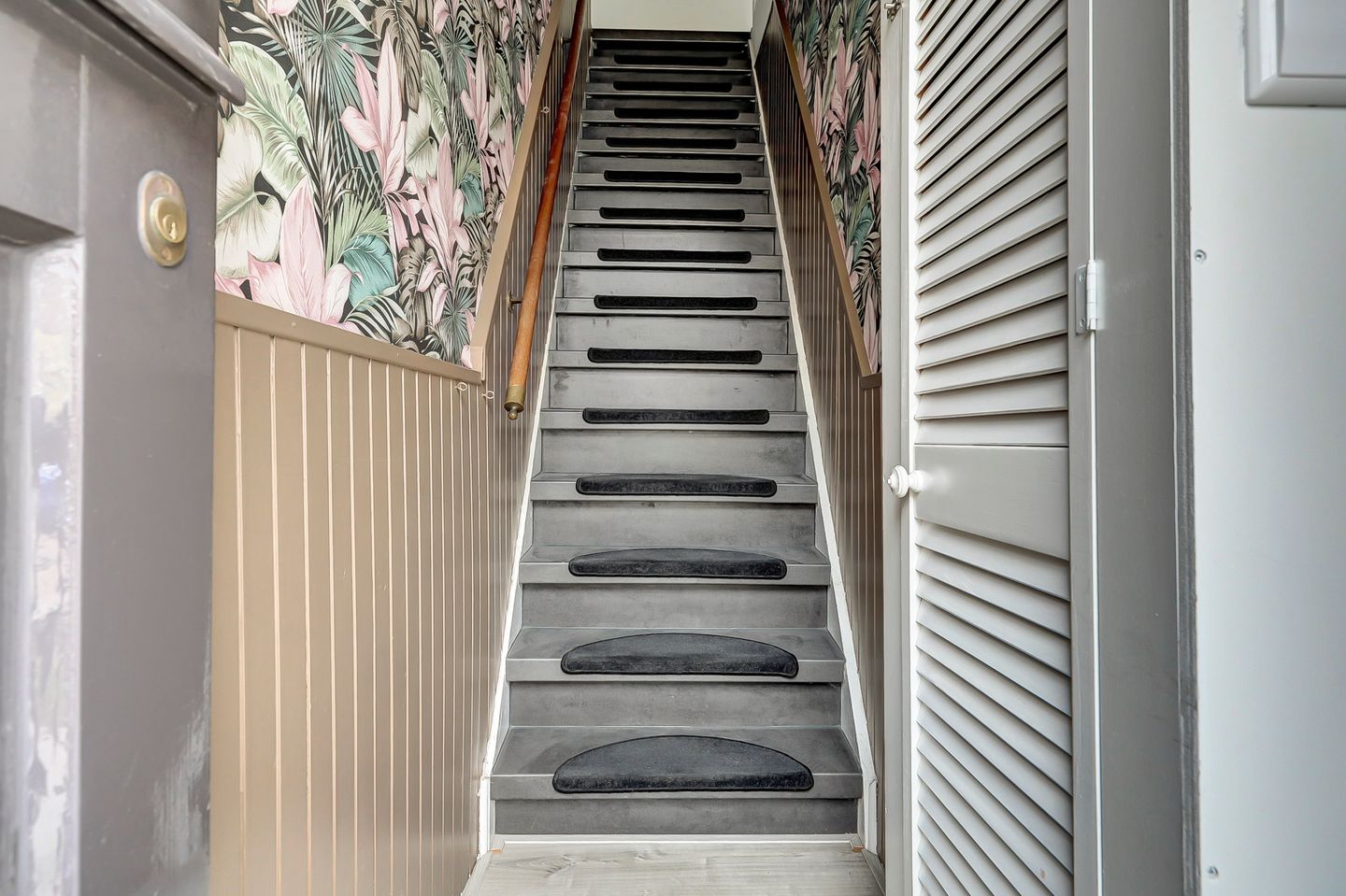 Photo 5 of Camphuijzenstraat 8