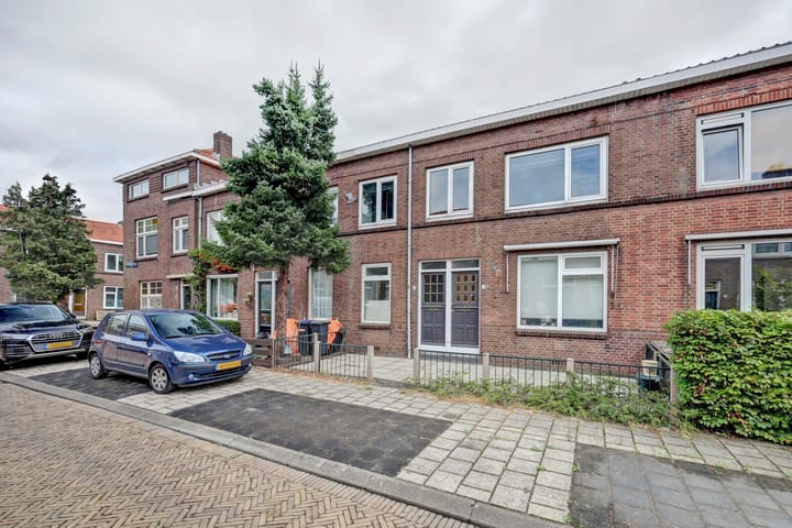 Foto 27 van Camphuijzenstraat 8