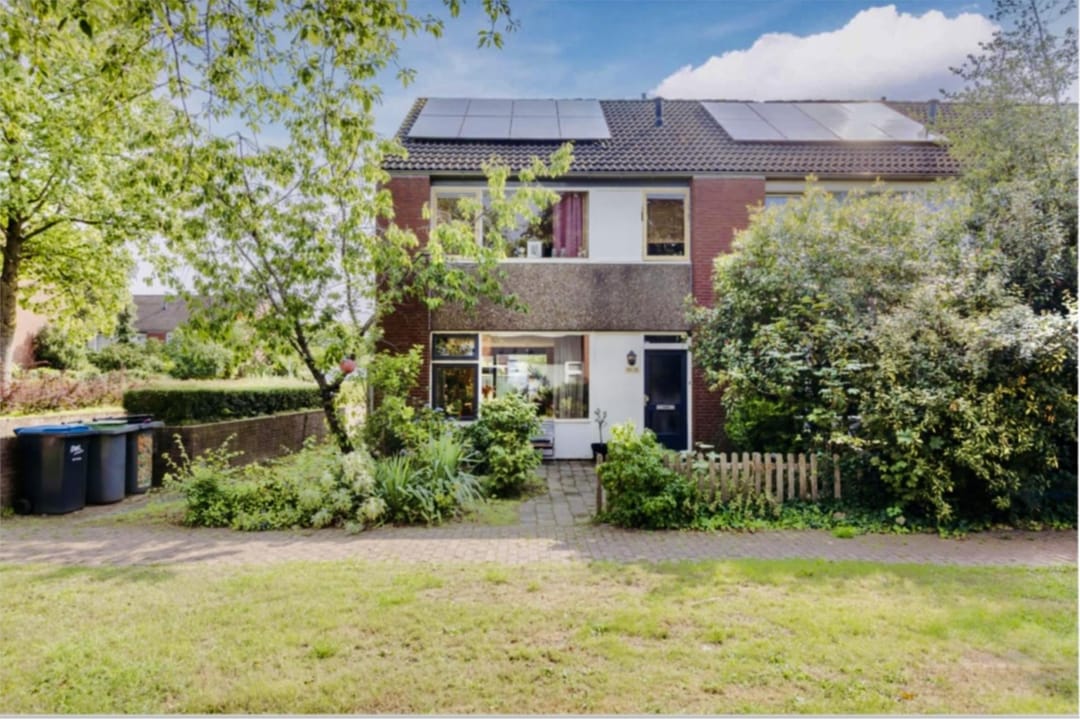 Photo 1 of Heilige Stoel 5901