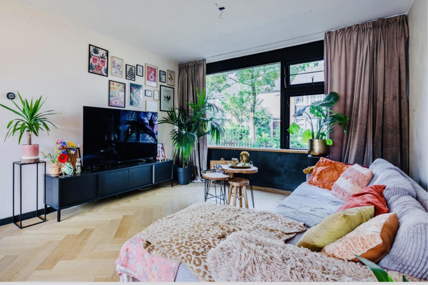 Photo 4 of Heilige Stoel 5901