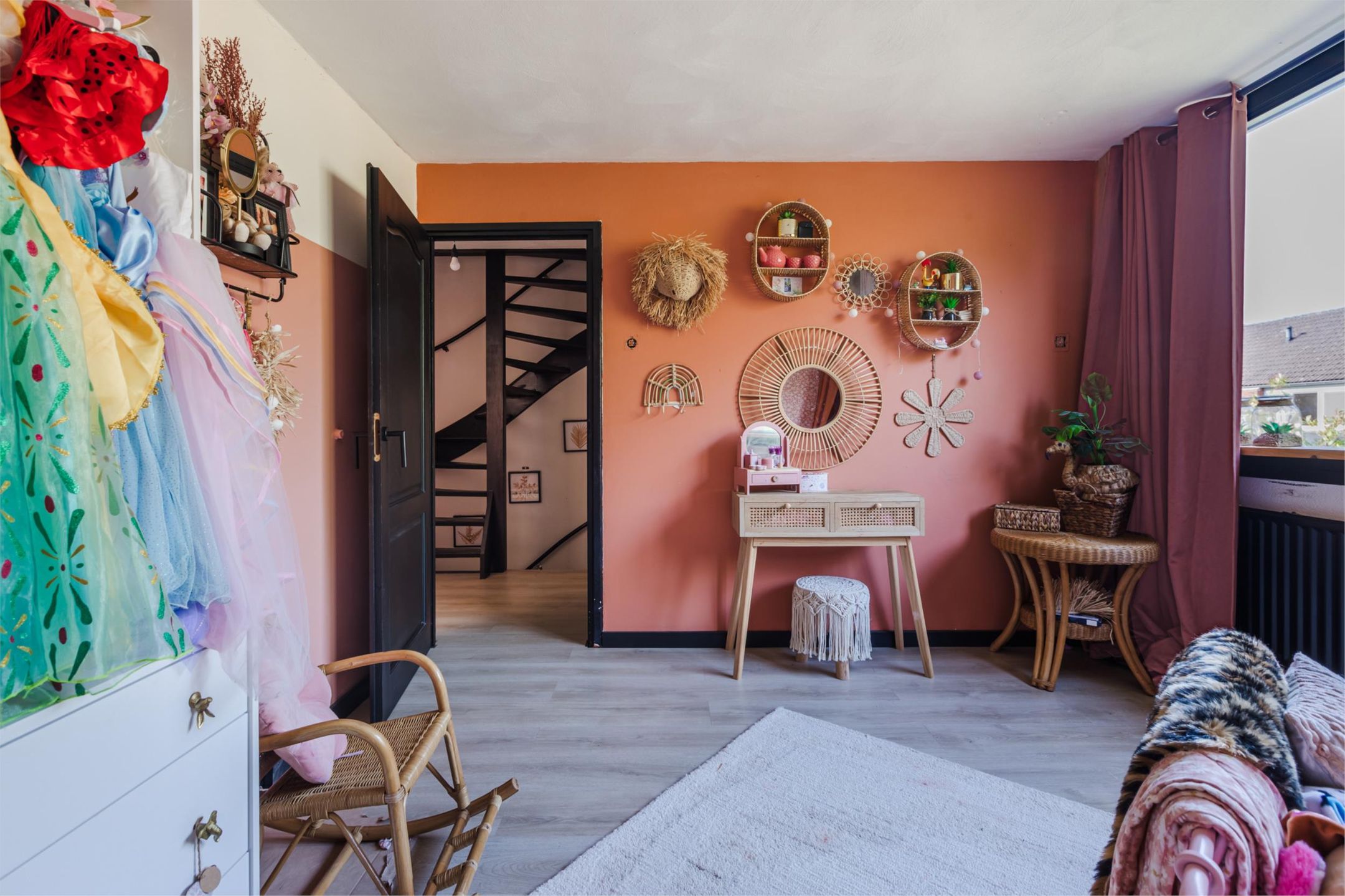 Photo 18 of Heilige Stoel 5901