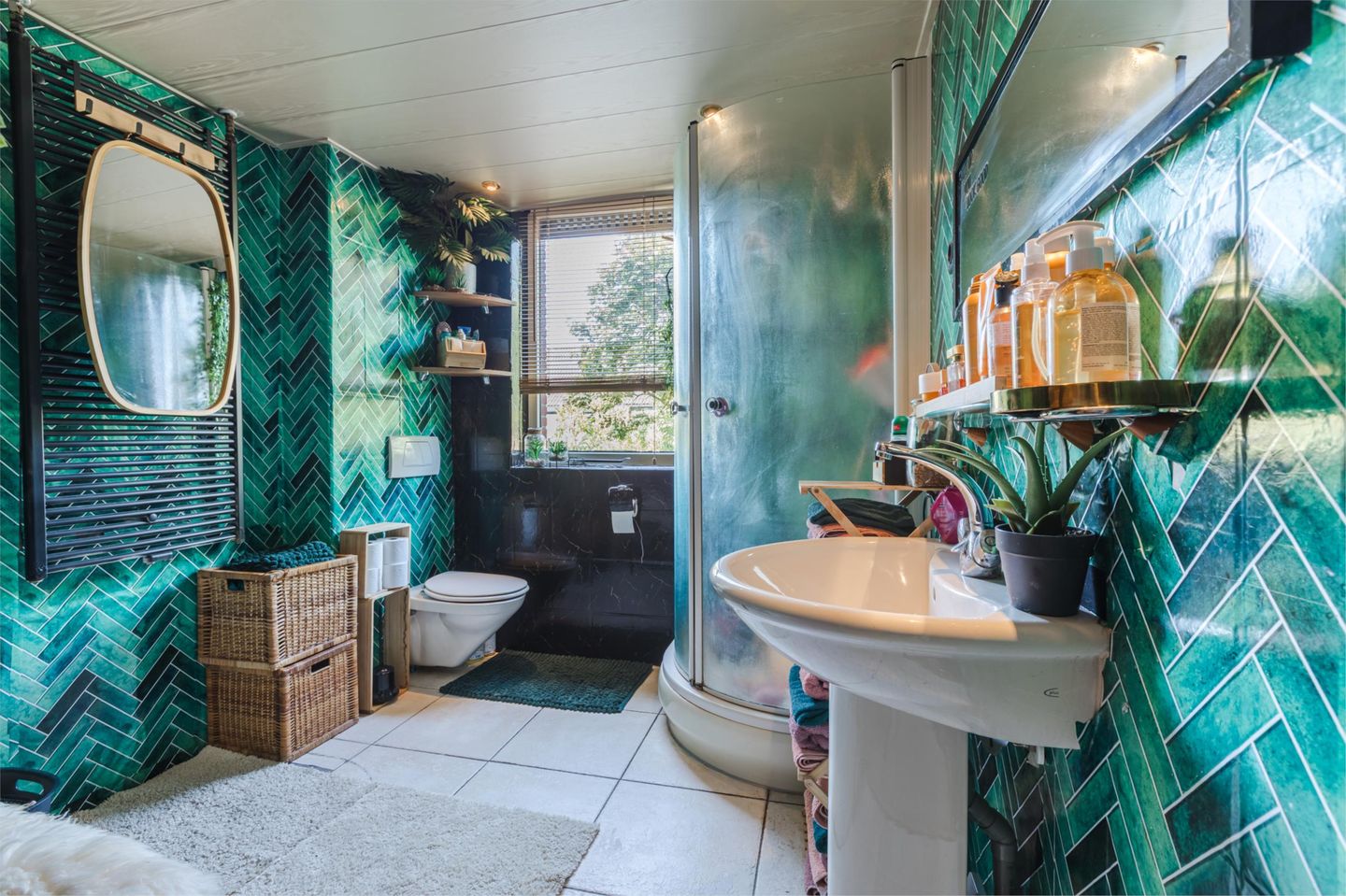 Photo 20 of Heilige Stoel 5901