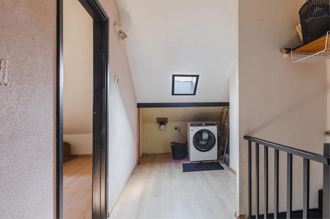 Photo 23 of Heilige Stoel 5901