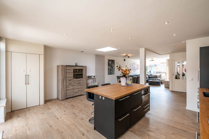 Foto 12 van Hertog Jan I-straat 4