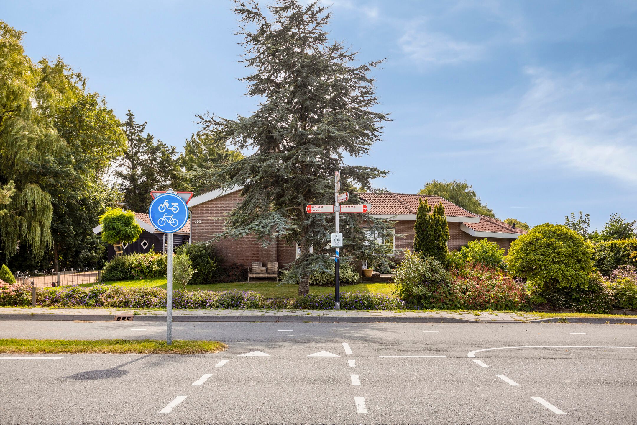 Photo 54 of Westeinde 352