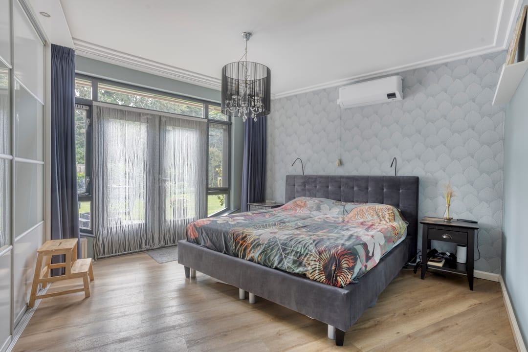 Photo 23 of Westeinde 352