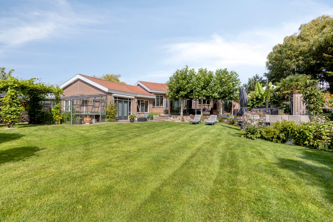 Photo 43 of Westeinde 352