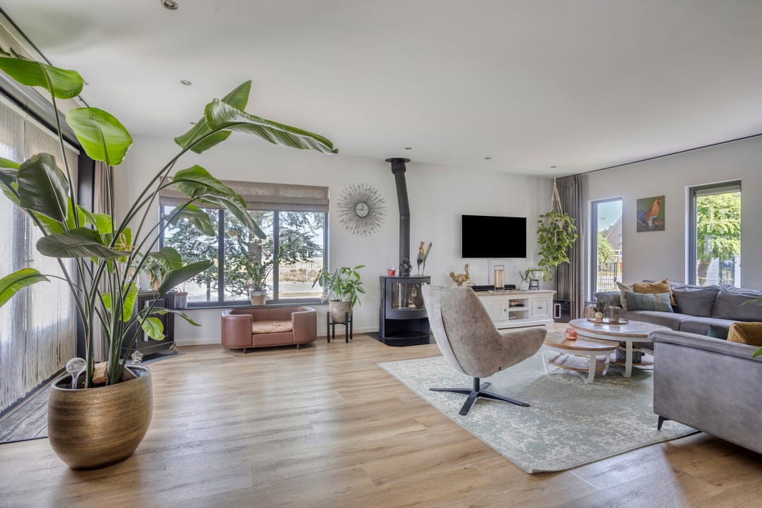 Photo 2 of Westeinde 352