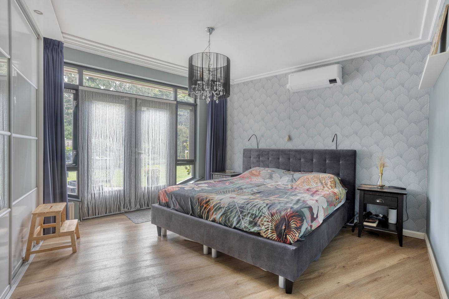 Photo 4 of Westeinde 352