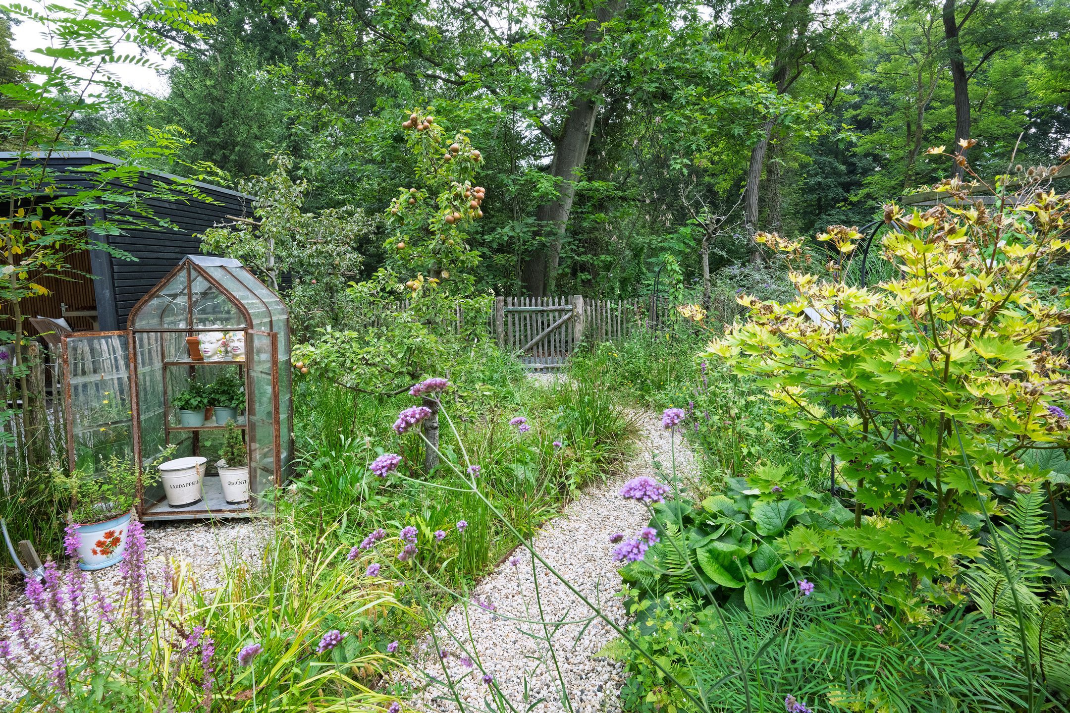 Photo 15 of Stationsweg 16