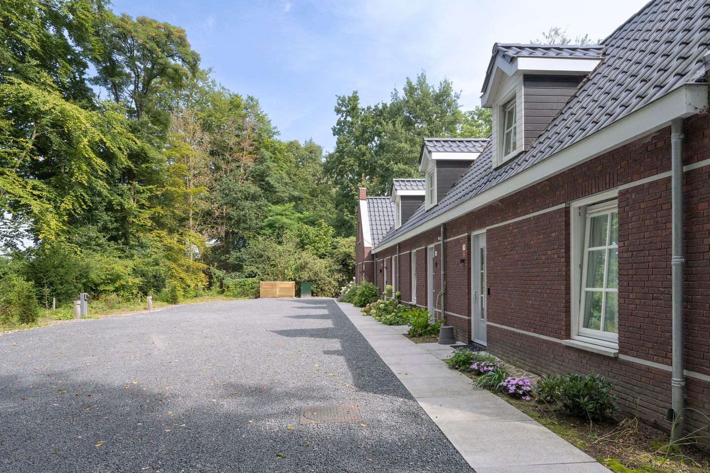 Photo 25 of Stationsweg 16