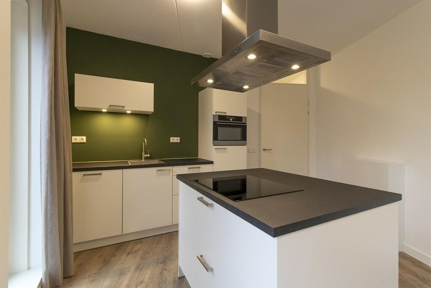 Foto 4 van Charley Tooropgracht 141