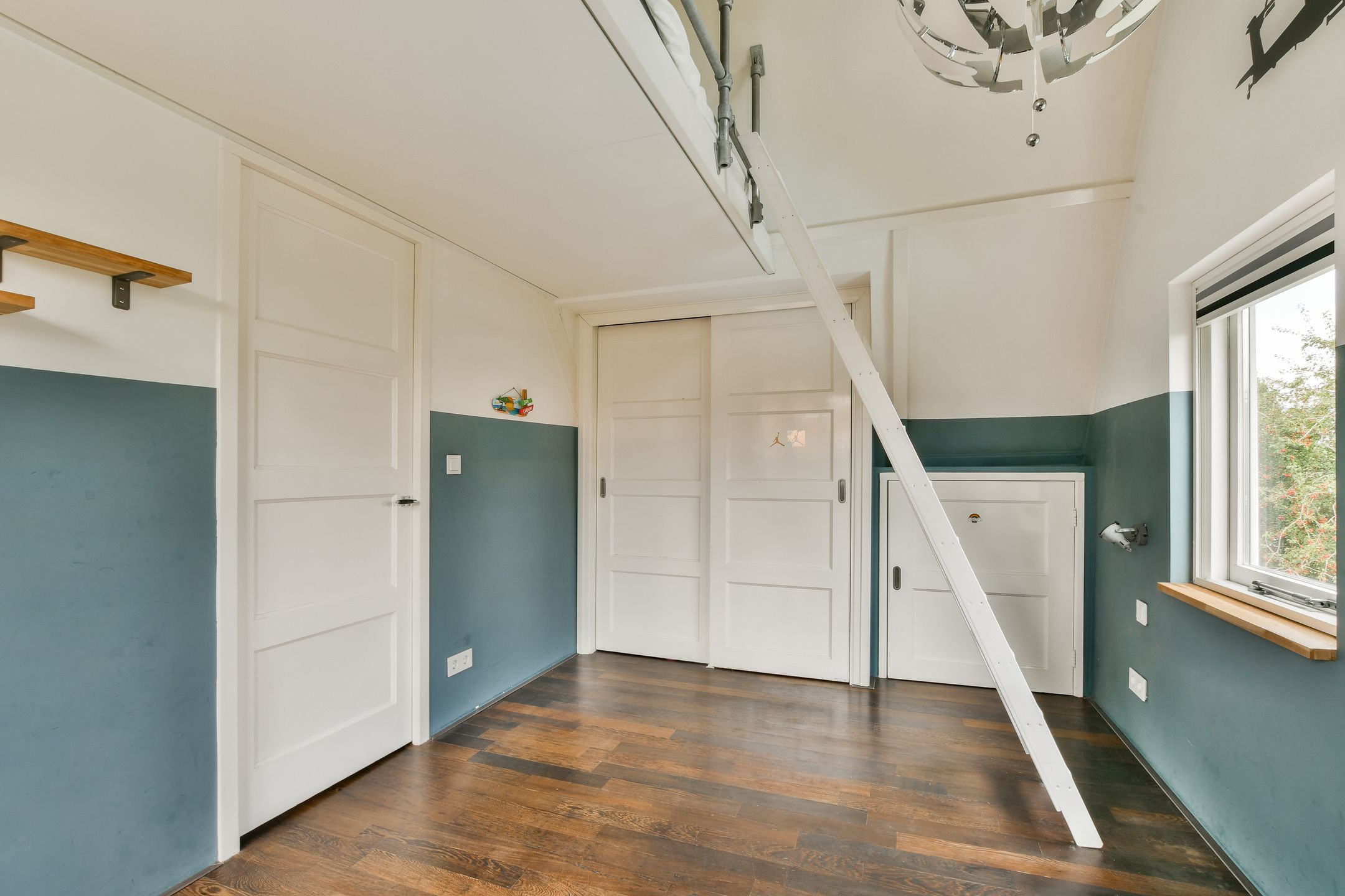 Photo 33 of Kanaalweg 27