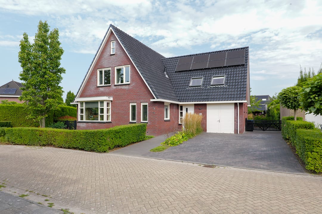 Foto 1 van Afzeliahout 10