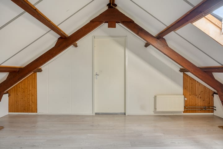 Foto 19 van De Genestetlaan 13