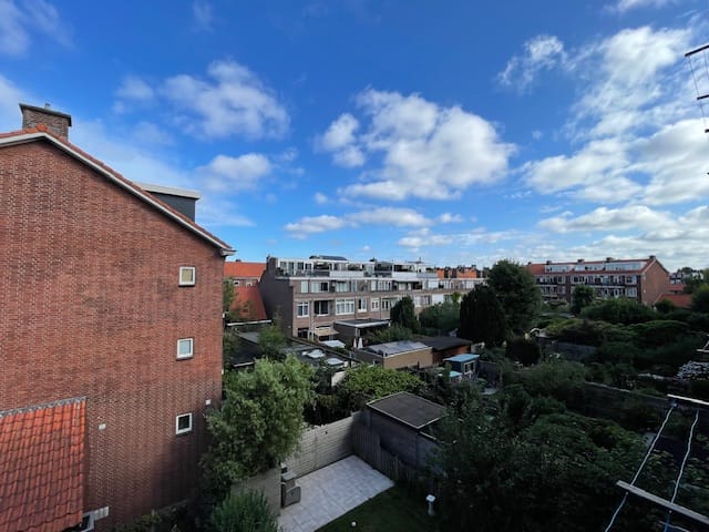 Photo 10 of Sir Winston Churchillln 274