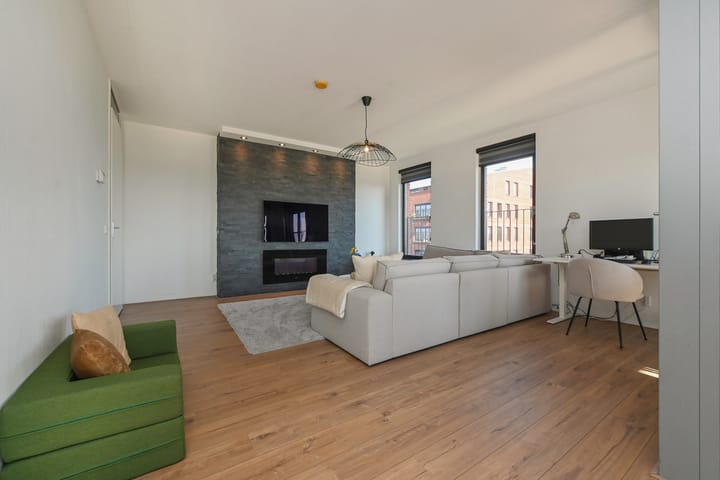 Foto 14 van Simon Carmiggelthof 156