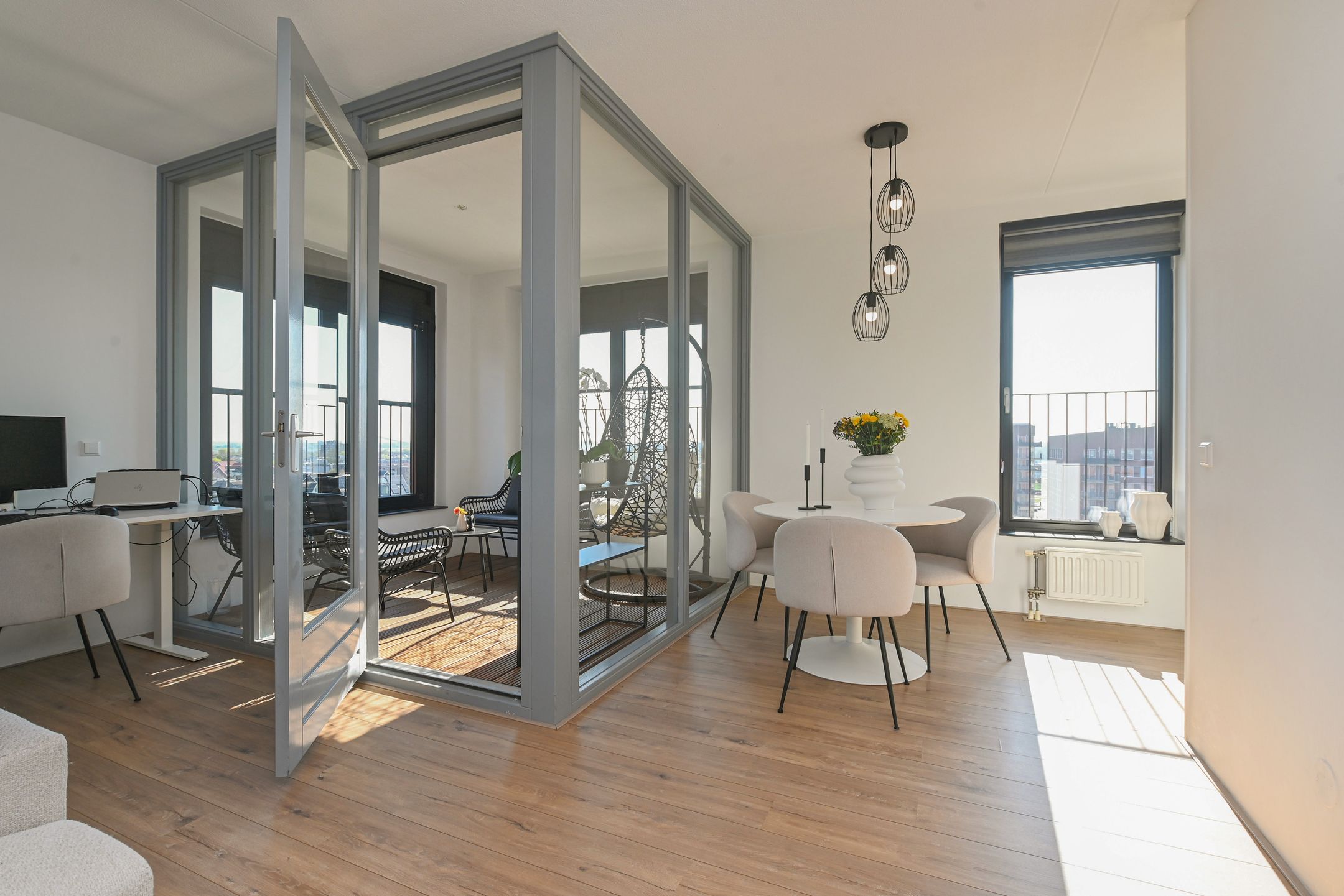 Photo 15 of Simon Carmiggelthof 156