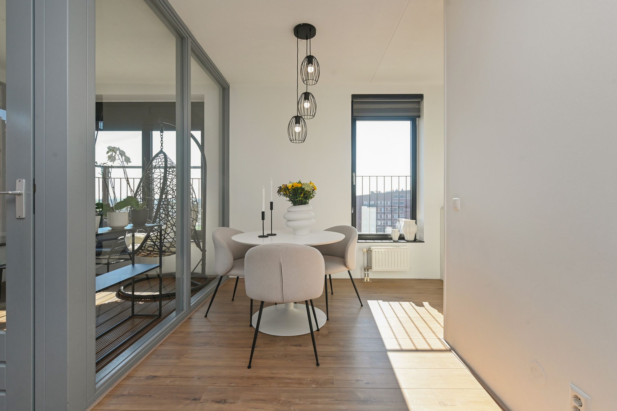 Photo 18 of Simon Carmiggelthof 156