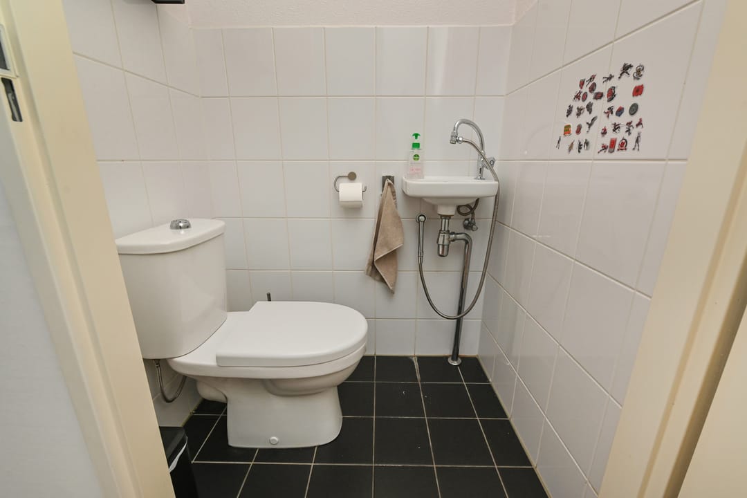 Photo 22 of Simon Carmiggelthof 156