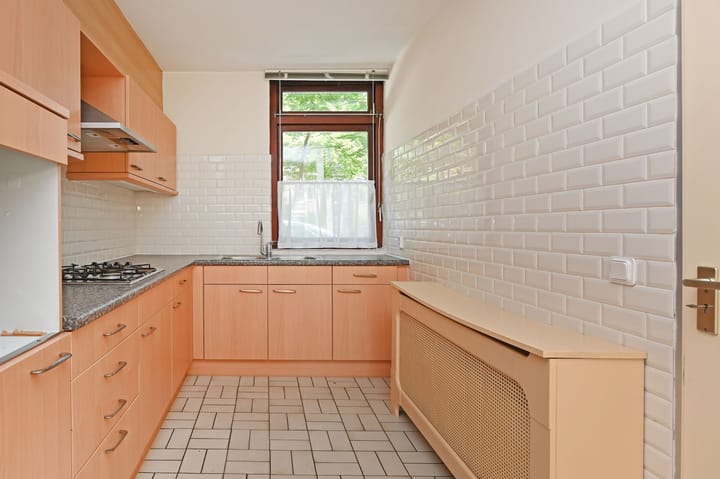 Foto 8 van Albert Schweitzerlaan 148