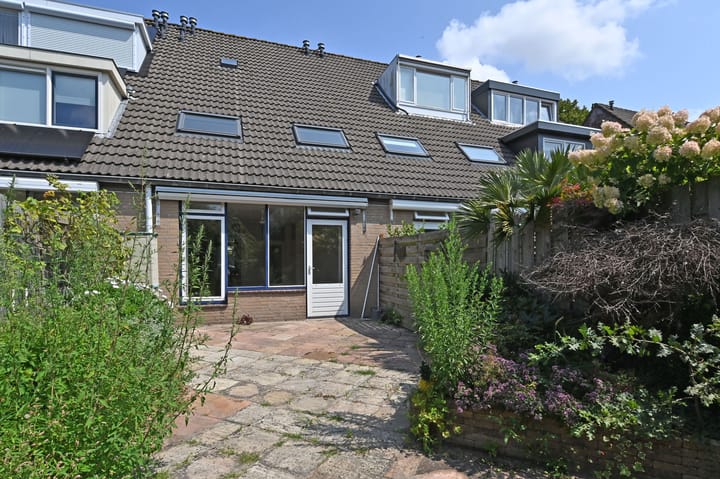 Foto 15 van Albert Schweitzerlaan 148