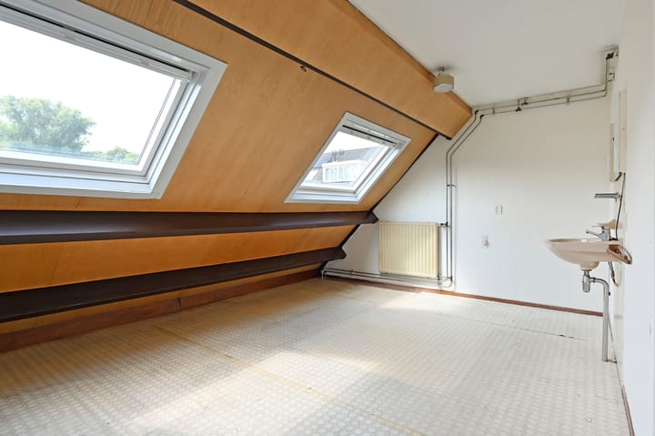 Foto 19 van Albert Schweitzerlaan 148