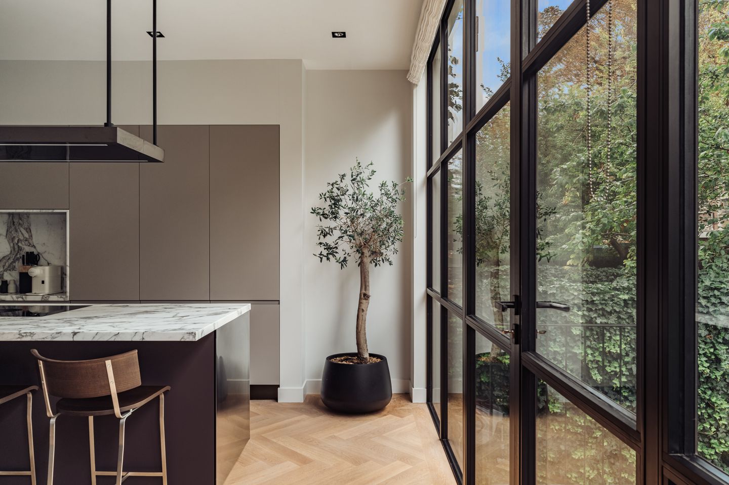 Foto 14 van Van Breestraat 137-H