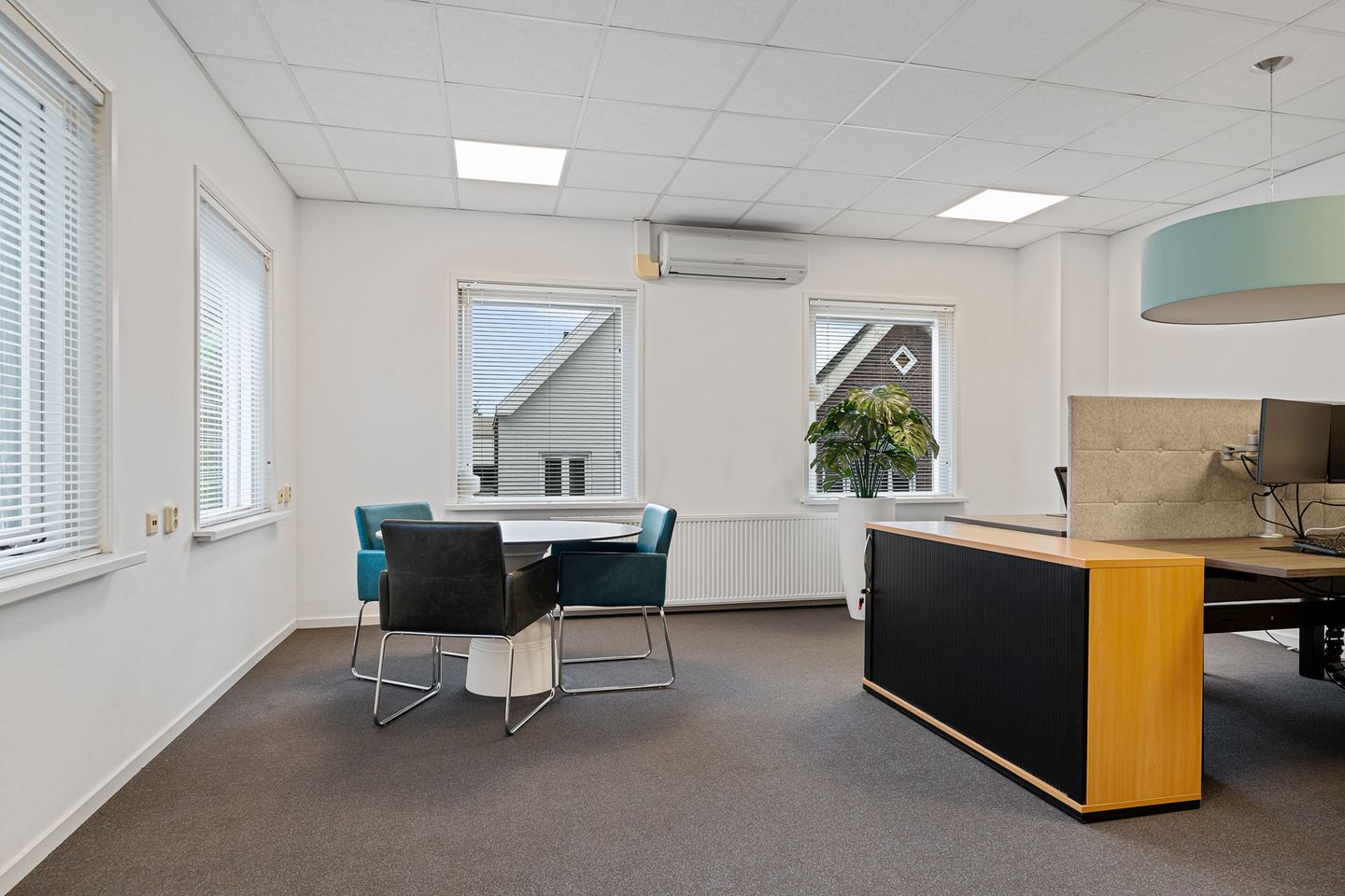 Bekijk foto 3 van Tuinstraat 6