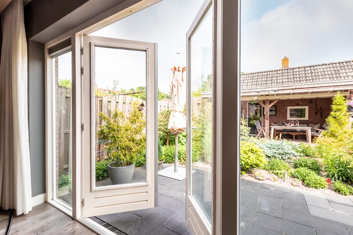 Foto 8 van Larixweg 9