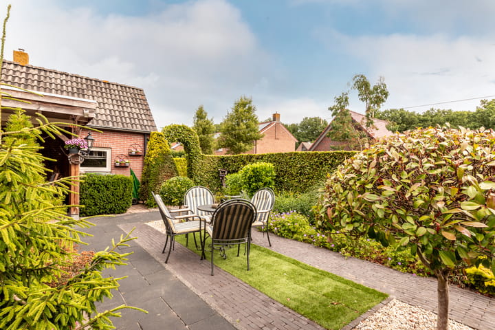 Foto 25 van Larixweg 9