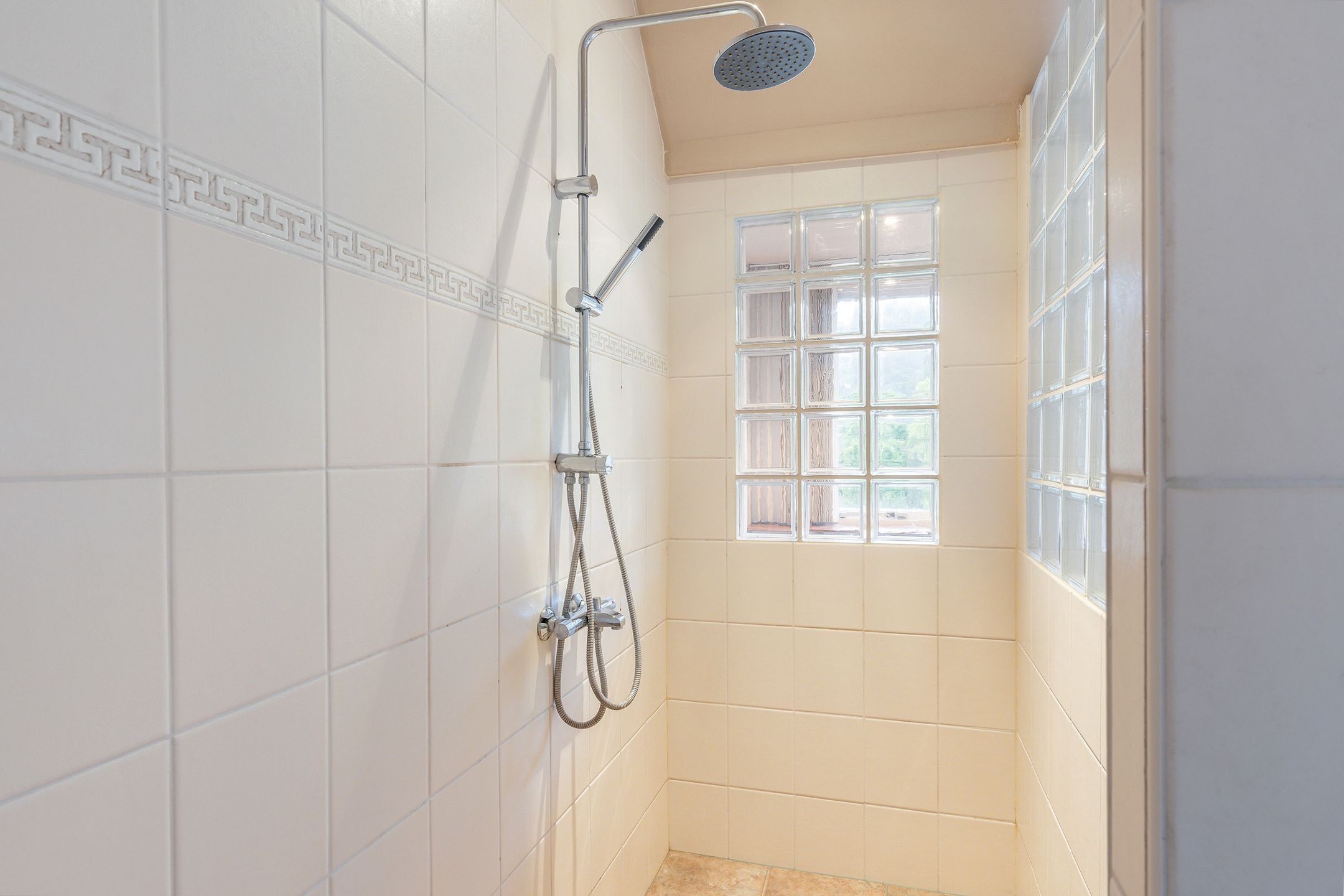 Foto 30 van Hoofdweg 142