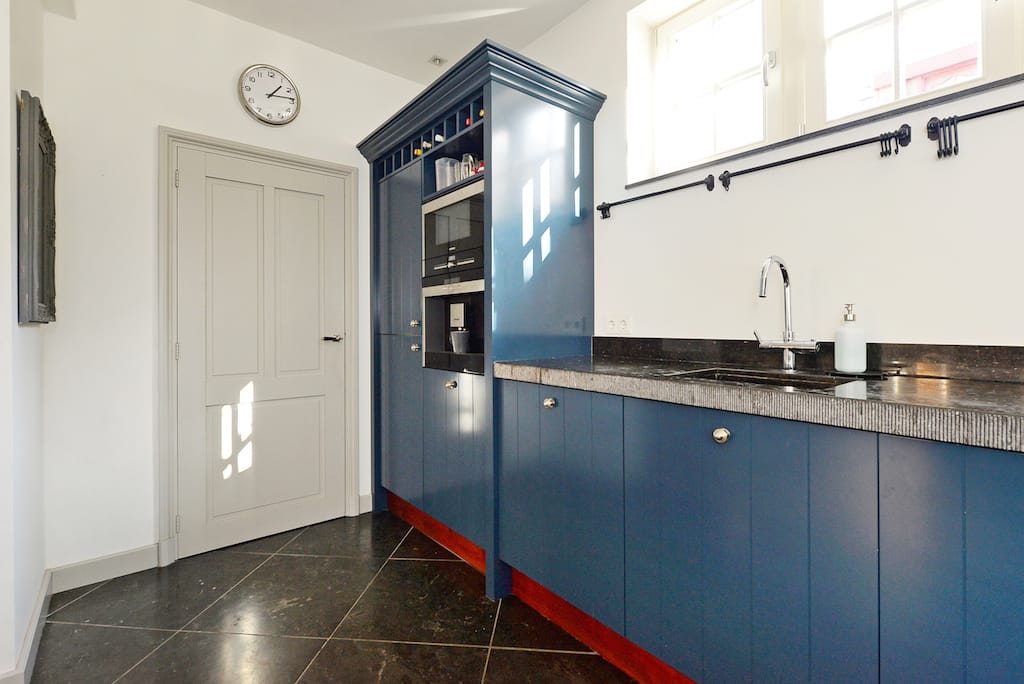 Photo 12 of IJmuidenstraat 52