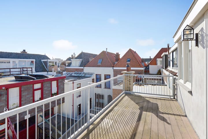 Photo 25 of IJmuidenstraat 52