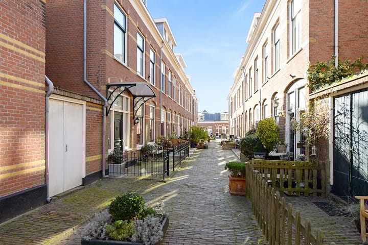 Photo 34 of IJmuidenstraat 52