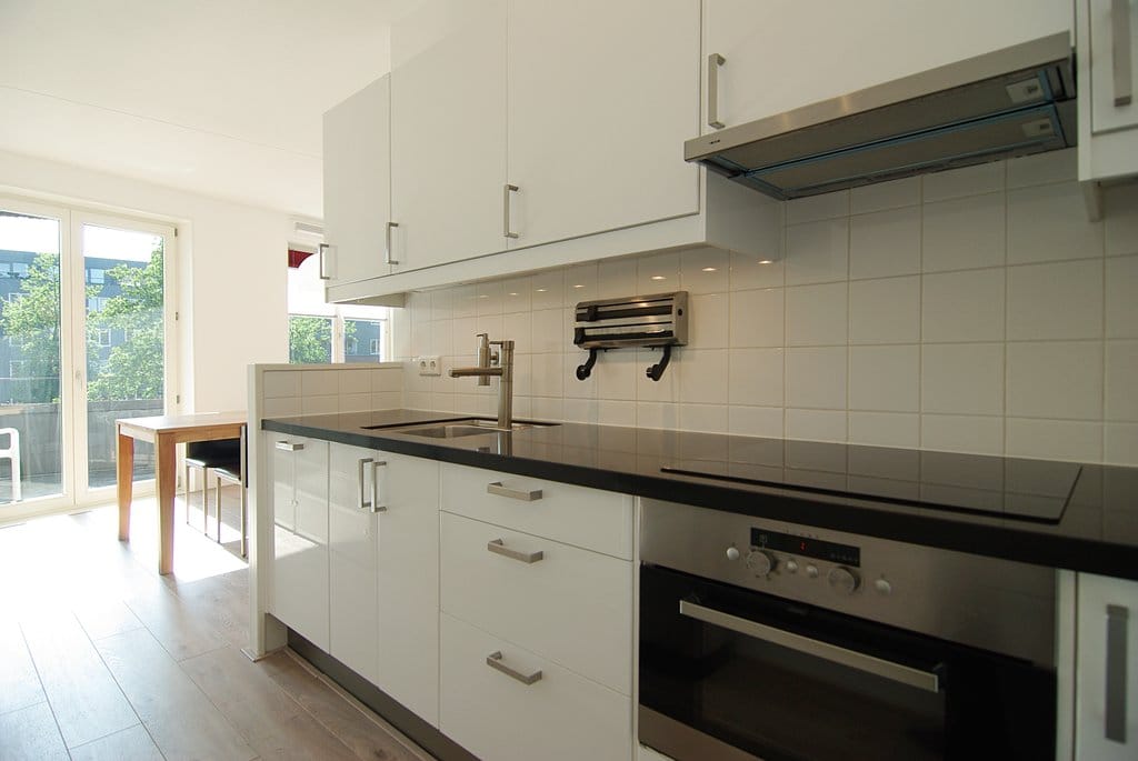 Photo 10 of Van Kinsbergenstraat 88