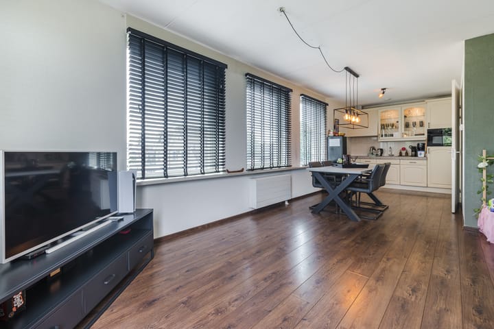 Foto 15 van Meester van Loostraat 1-A