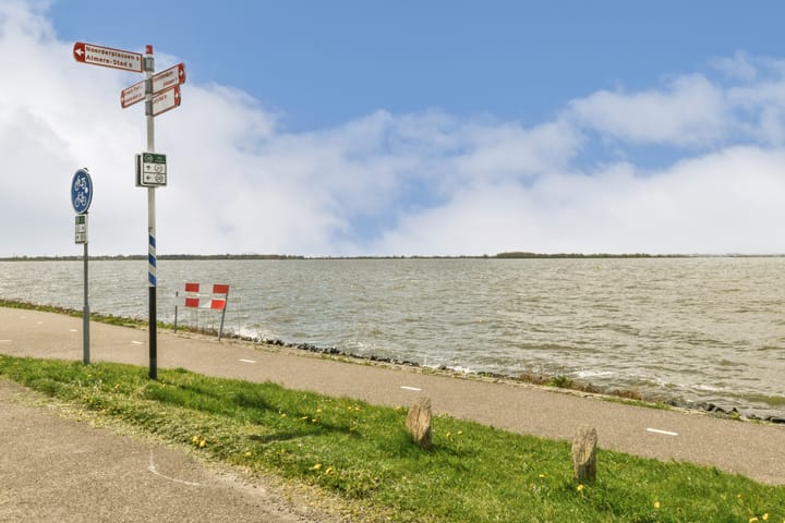 Foto 23 van Adriaen Blockstraat 44-C