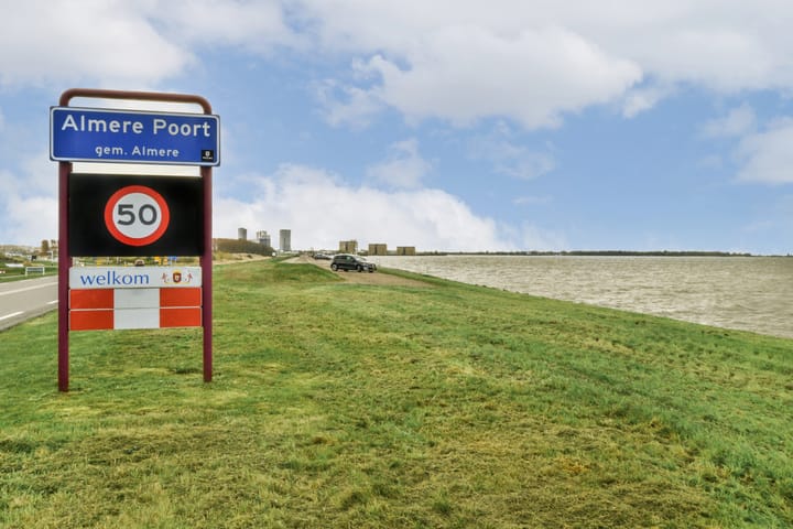 Foto 26 van Adriaen Blockstraat 44-C