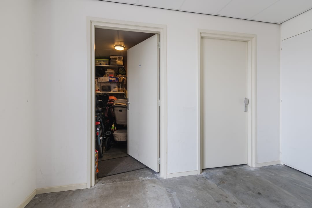 Foto 32 van Meester van Loostraat 1-A