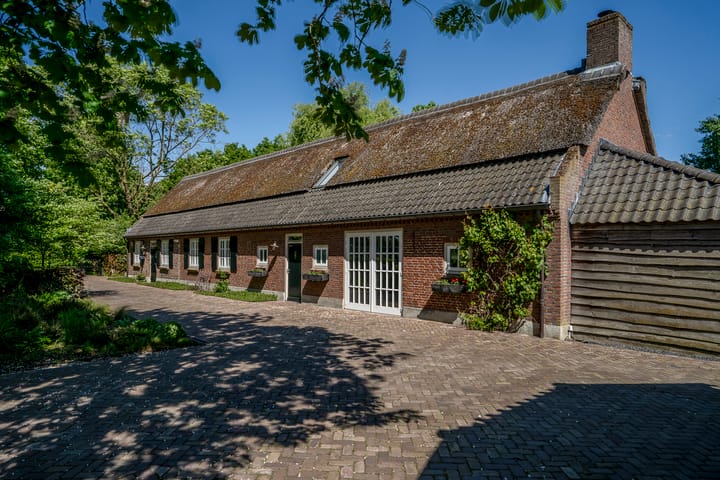 Foto 11 van Leenselweg 9