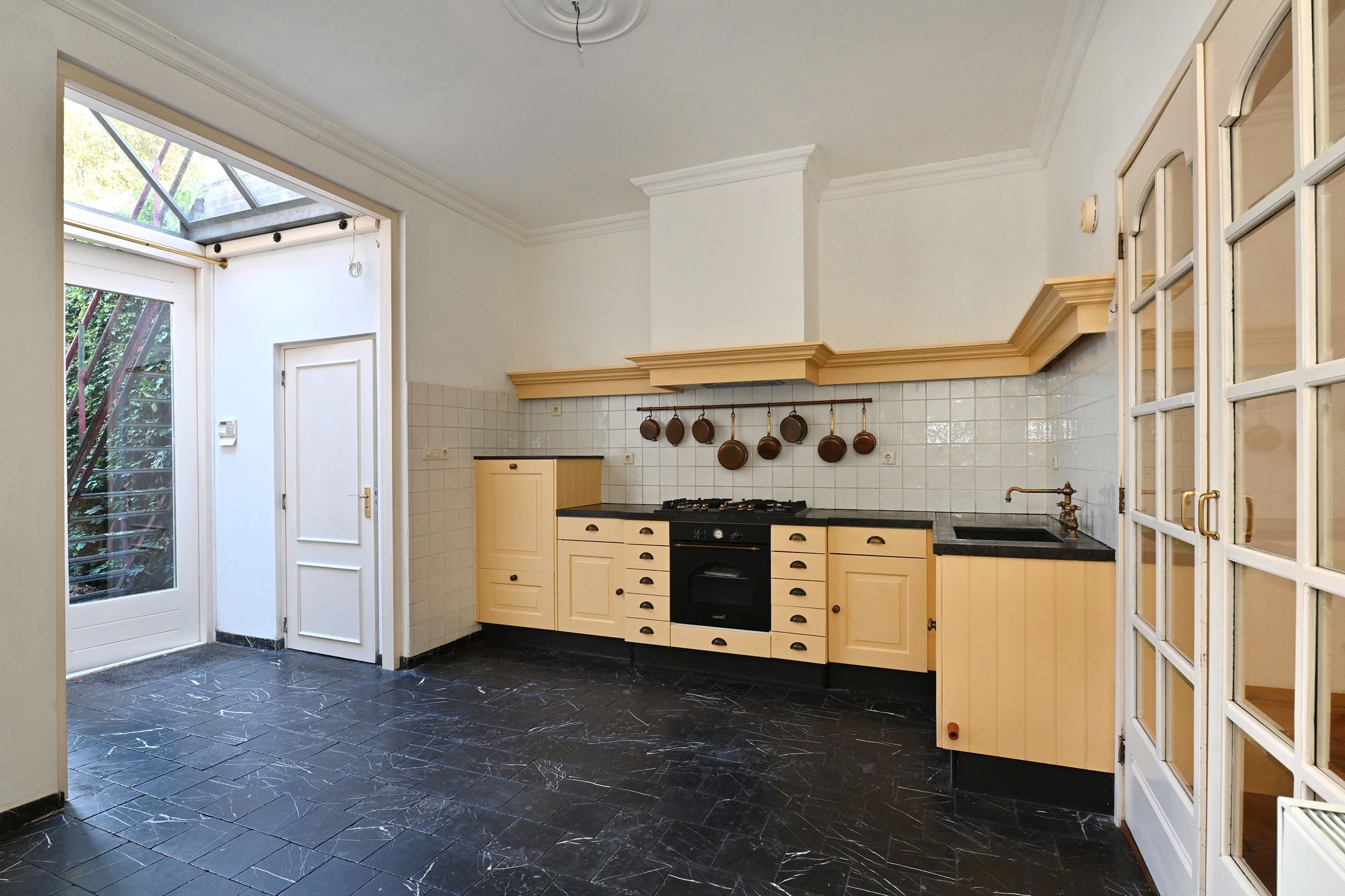 Photo 12 of Rijkebuurtstraat 30