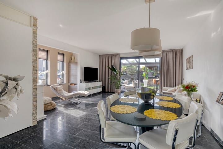 Foto 4 van Hermitage 104