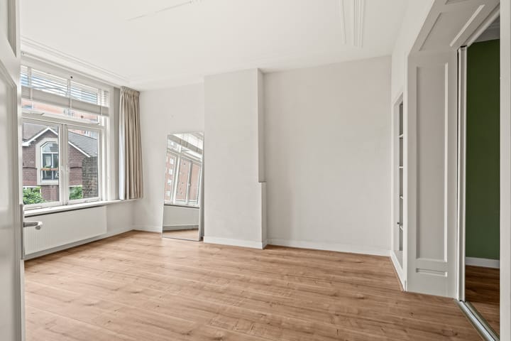 Photo 14 of Honingerdijk 41-B02