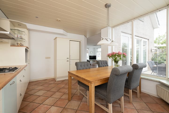 Foto 16 van Vredebestlaan 2