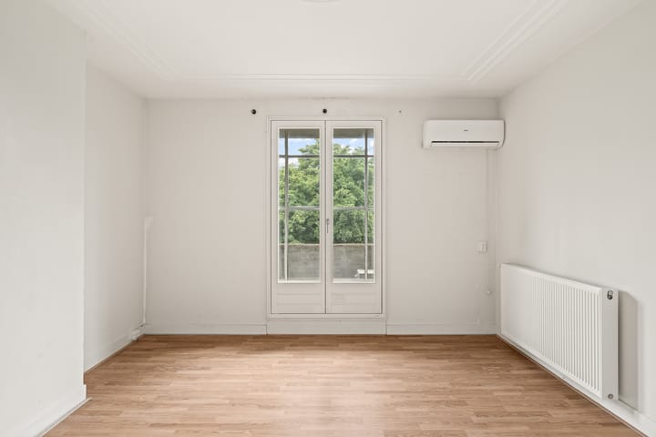 Photo 25 of Honingerdijk 41-B02